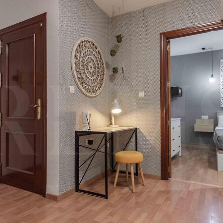 Spacious And Welcoming Apartment - Center Малага Екстер'єр фото